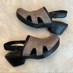 Clogs Shoes | b. o. c. | Clog Shoes with hook and loop strap in back | size 10M